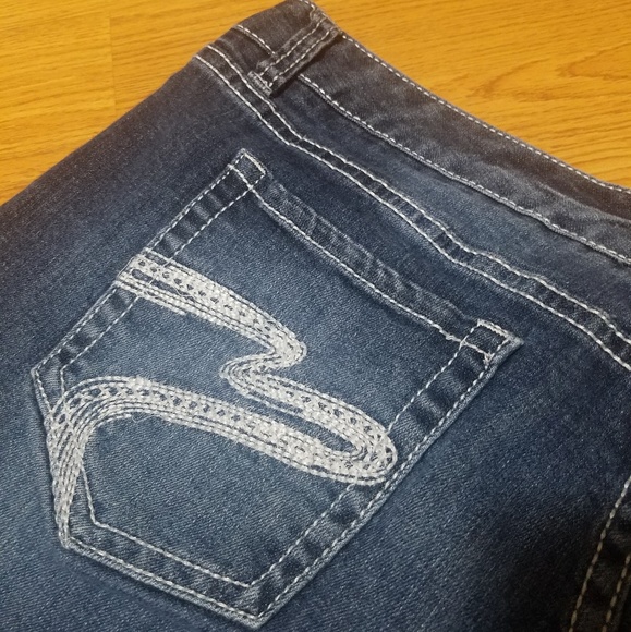 Maurices Jeans - Picture 3 of 3